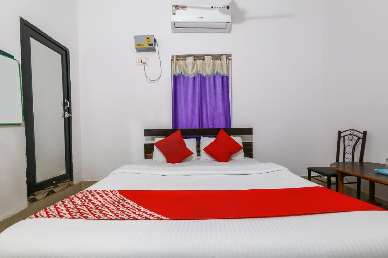 Oyo Flagship Hotel Arihant Rádzsgír Kültér fotó